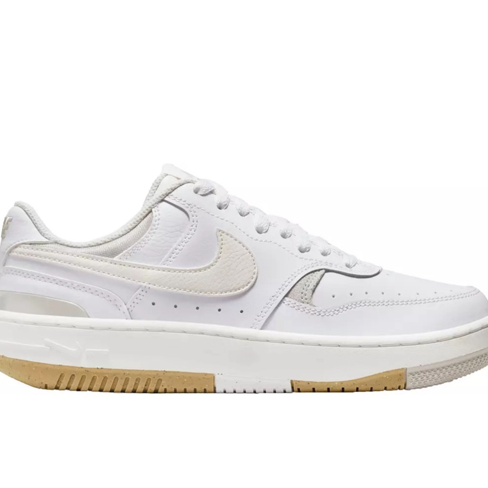 Nike Women's Gamma Force Shoes gently worn